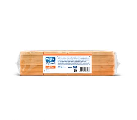 Queso cheddar 100% de grasa animal Milkaut Fetas 2,37 Kg
